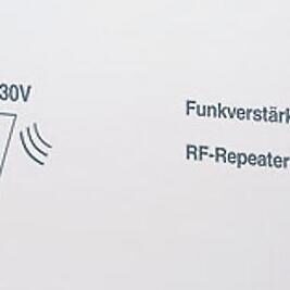 Funkverstärker INSTAT 868-rep für Wand-Installation